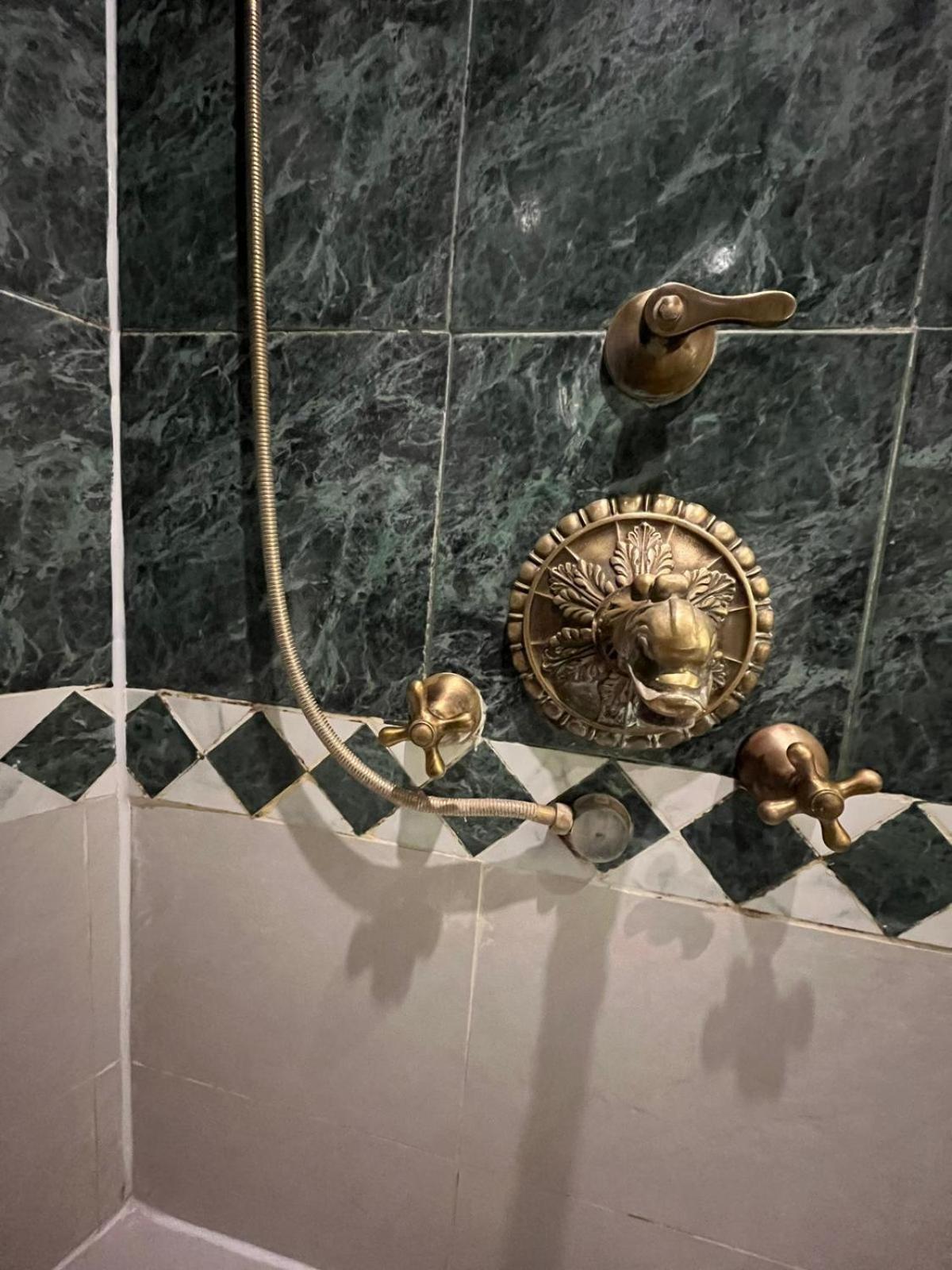Crispi 30 Stylish Apartment Rome Bagian luar foto