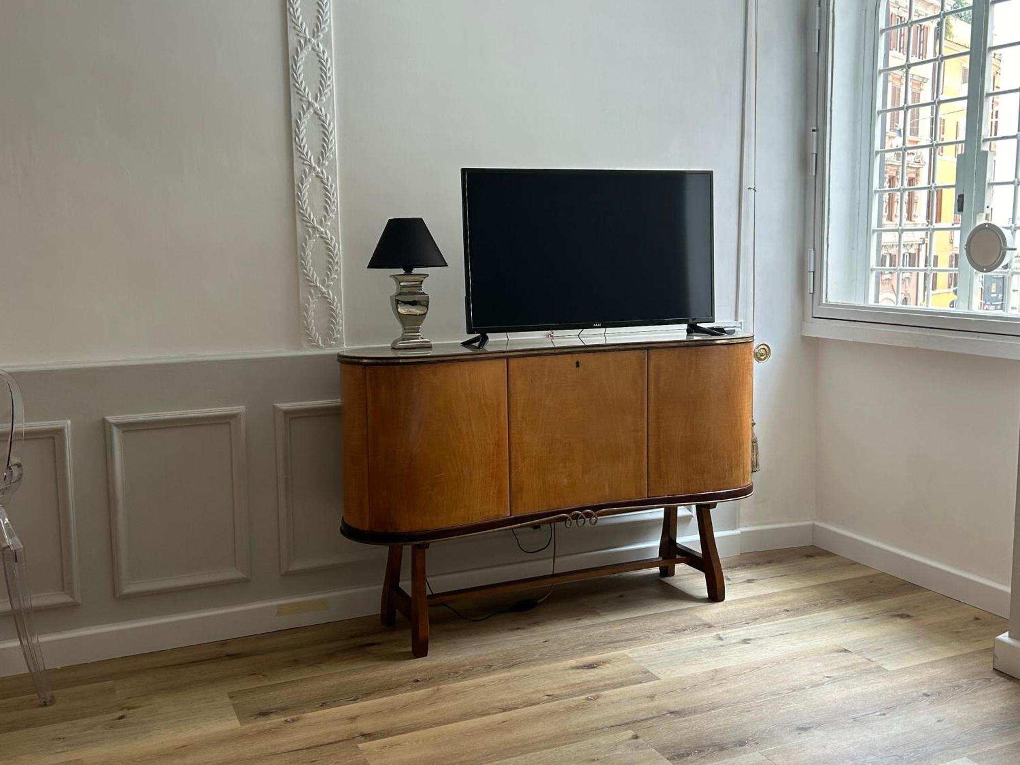 Crispi 30 Stylish Apartment Rome Bagian luar foto