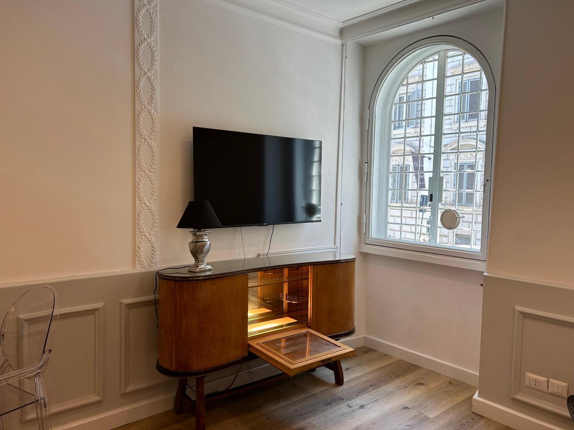 Crispi 30 Stylish Apartment Rome Bagian luar foto