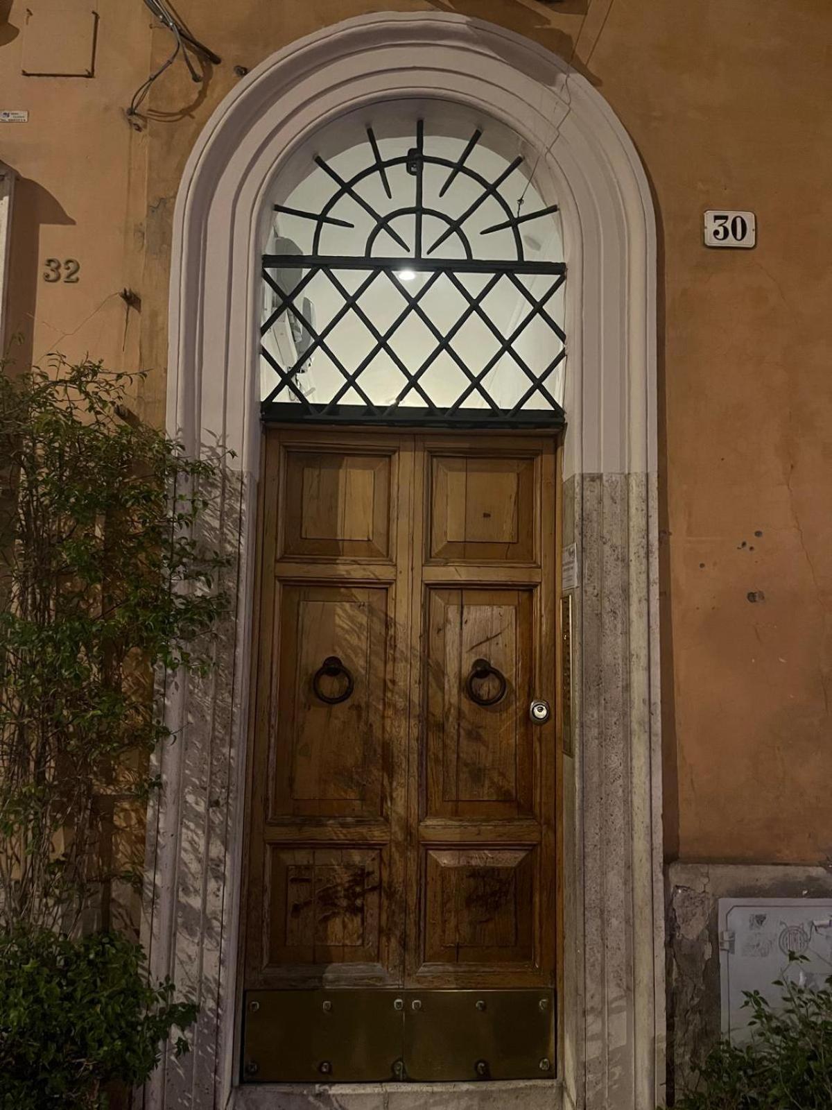 Crispi 30 Stylish Apartment Rome Bagian luar foto
