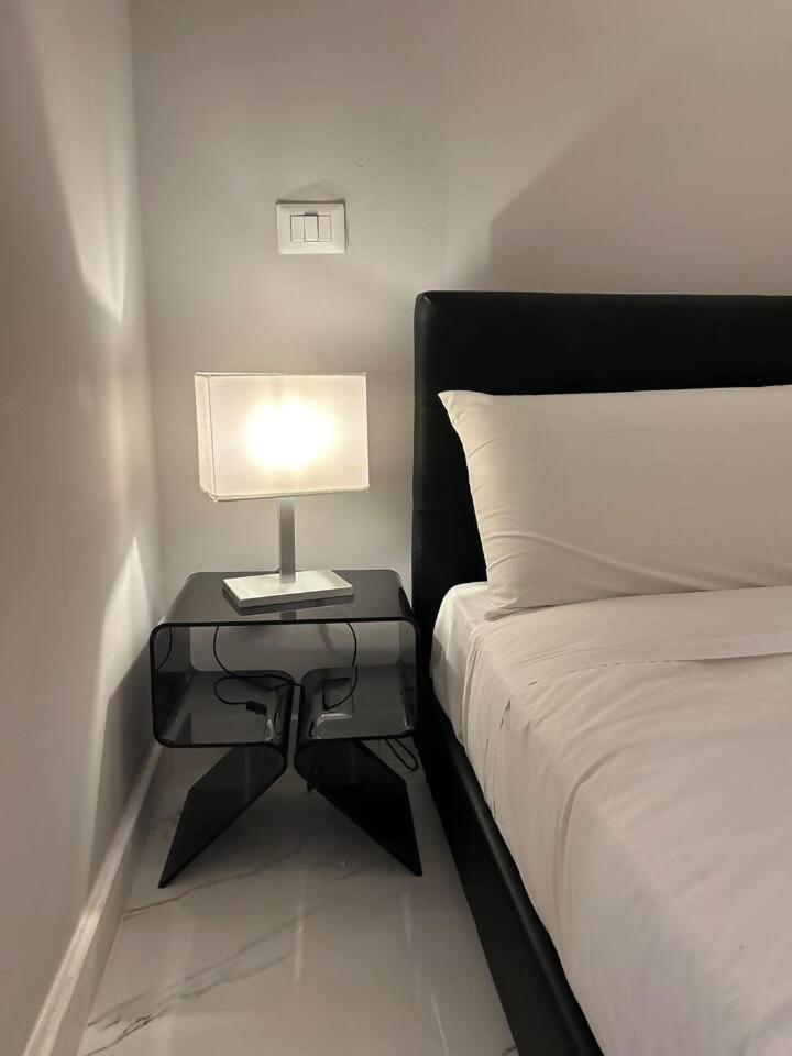 Crispi 30 Stylish Apartment Rome Bagian luar foto